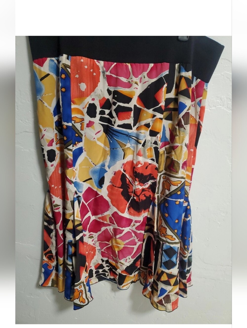 Peter Nygard 100%Silk Multicolor  Print Mini Skirt - Black, Red, Blue, Yellow